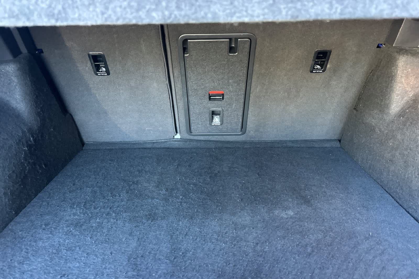 Used 2022 Volkswagen Taos SEL image 16