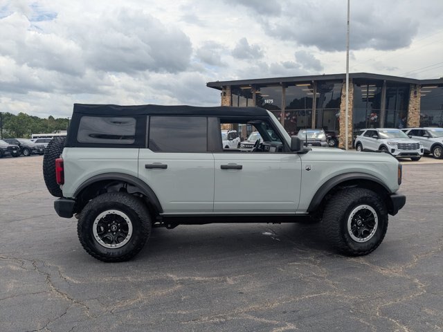 Certified 2022 Ford Bronco Big Bend w/ Sasquatch Package AWD/4WD image 11