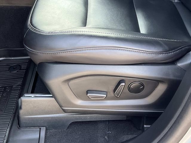 Certified 2023 Ford Explorer XLT w/ Equipment Group 202A image 19