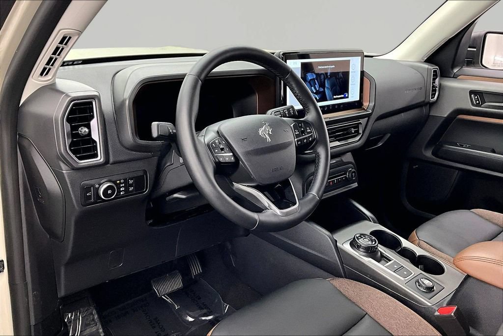 Certified 2025 Ford Bronco Sport Outer Banks w/ Outer Banks Tech Package+ AWD/4WD image 14