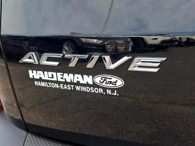 Certified 2025 Ford Escape Active AWD/4WD image 28