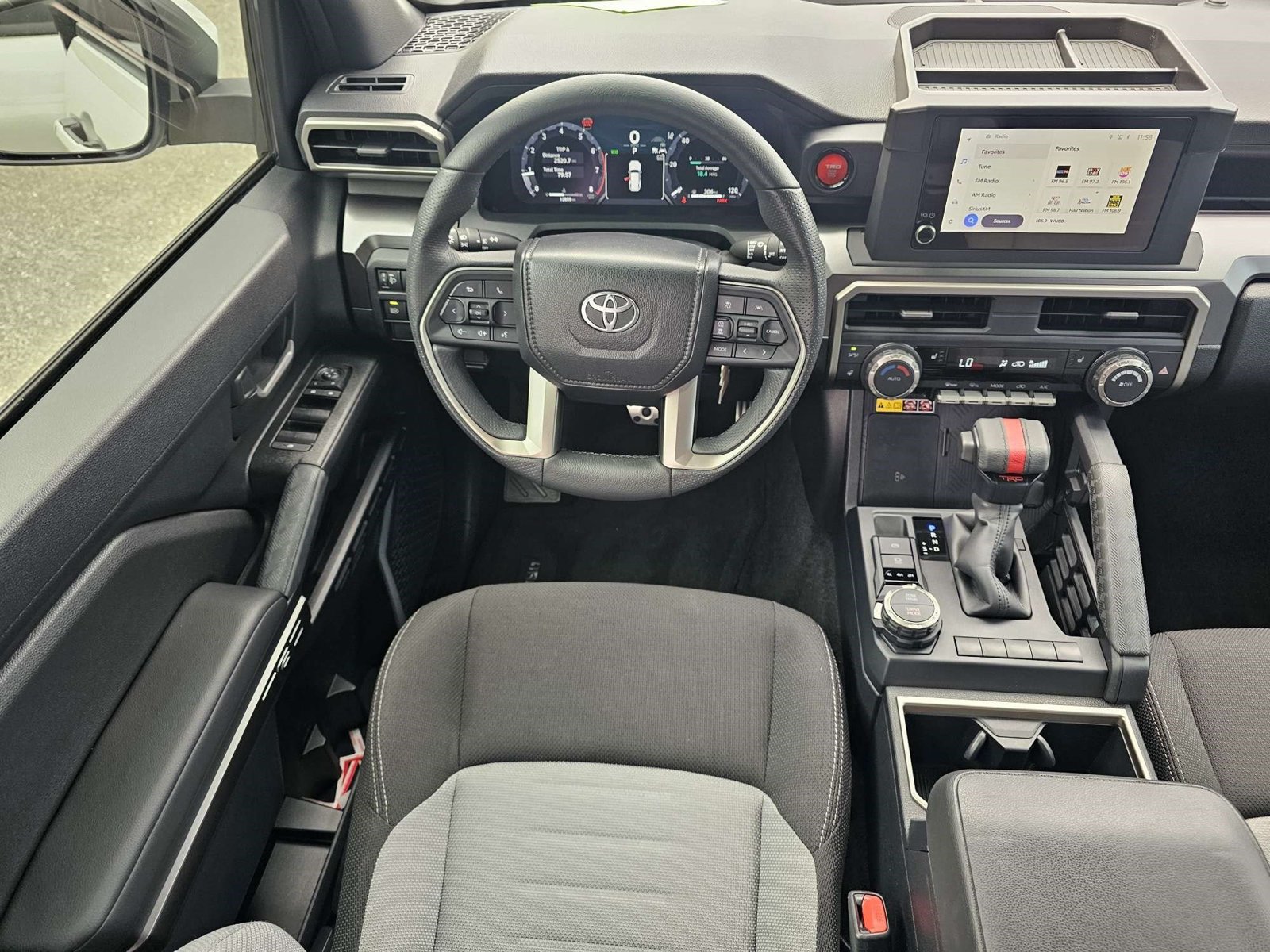 Used 2025 Toyota 4Runner TRD Sport AWD/4WD image 17