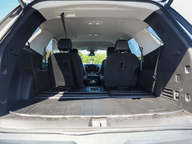 Used 2019 Chevrolet Traverse LT w/ LT Premium Package AWD/4WD image 16
