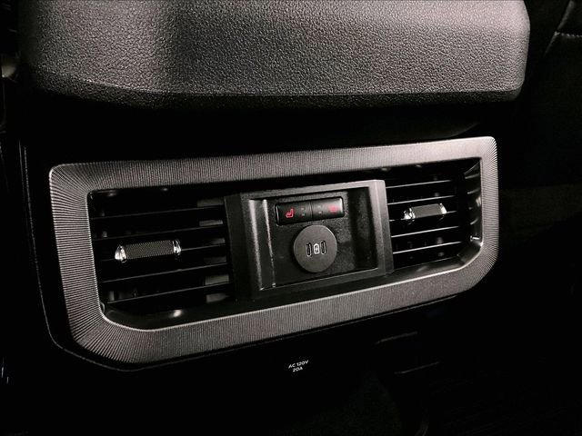 Certified 2025 Ford F350 Platinum AWD/4WD image 32