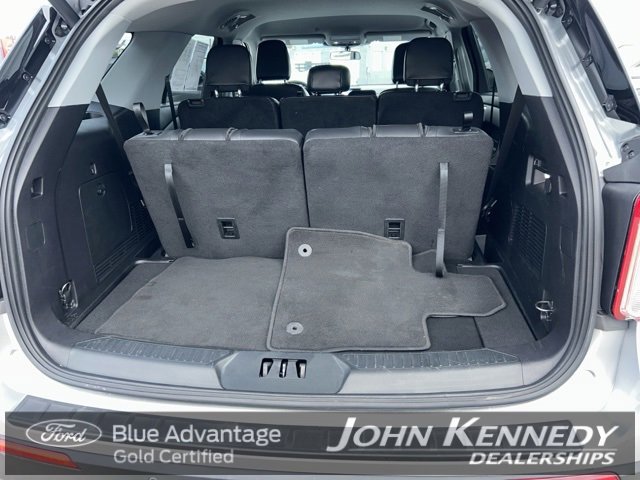 Certified 2022 Ford Explorer XLT w/ Equipment Group 202A image 13