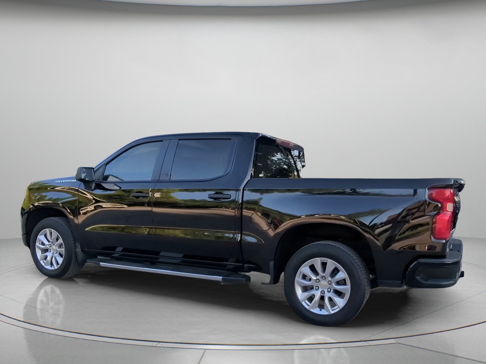 Used 2024 Chevrolet Silverado 1500 Custom RWD image 16