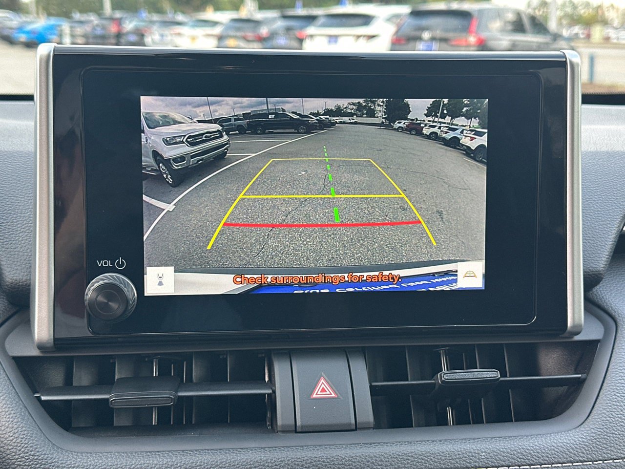 Used 2024 Toyota RAV4 XLE FWD image 30