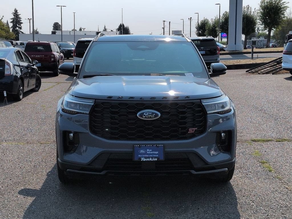 Certified 2025 Ford Explorer ST AWD/4WD image 8