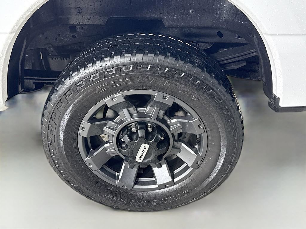 Certified 2023 Ford F250 Lariat w/ Sport Appearance Package image 32
