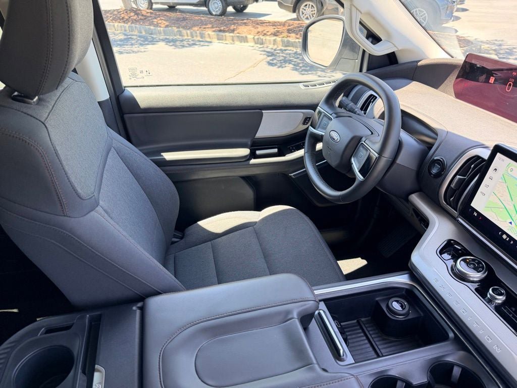 Certified 2025 Ford Expedition Max Active AWD/4WD image 14