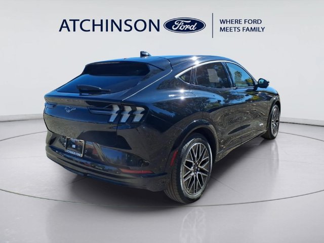 Certified 2024 Ford Mustang Mach-E Premium AWD/4WD image 5