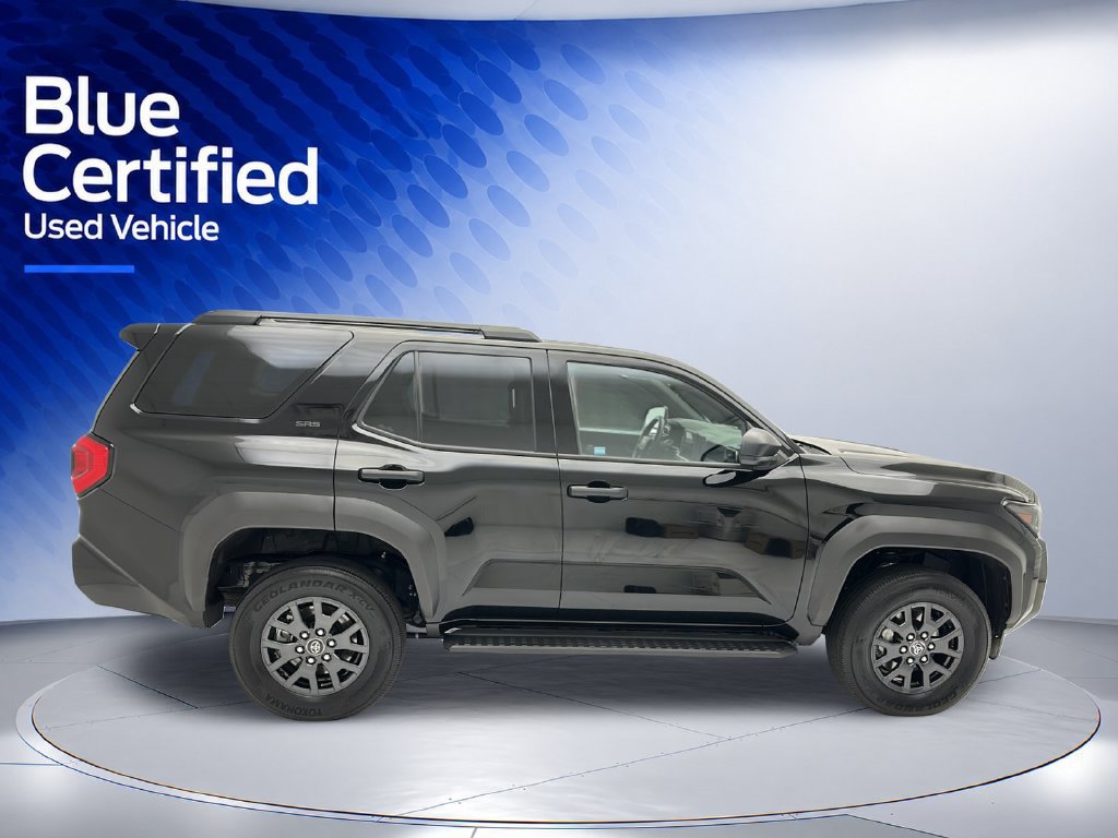 Used 2025 Toyota 4Runner SR5 AWD/4WD image 6