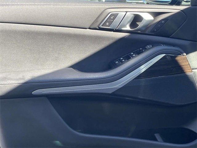 Used 2021 BMW X5 xDrive40i w/ Convenience Package image 15