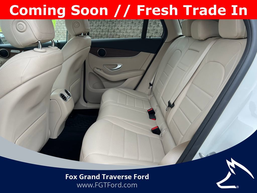 Used 2022 Mercedes-Benz GLC 300 4MATIC image 4