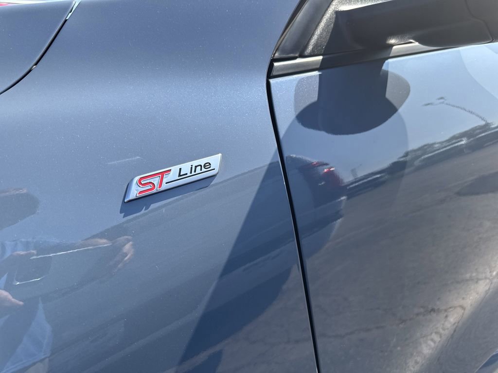 Certified 2023 Ford Escape ST-Line w/ Tech Pack #1 image 11
