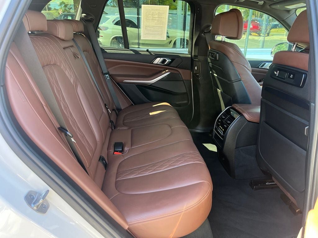 Used 2021 BMW X5 M50i w/ Executive Package AWD/4WD image 19