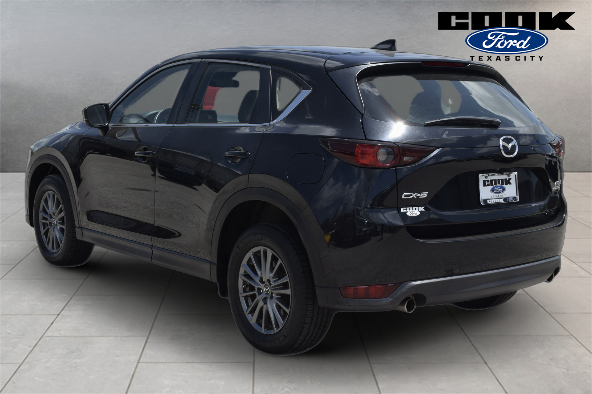 Used 2017 MAZDA CX-5 Sport FWD image 4