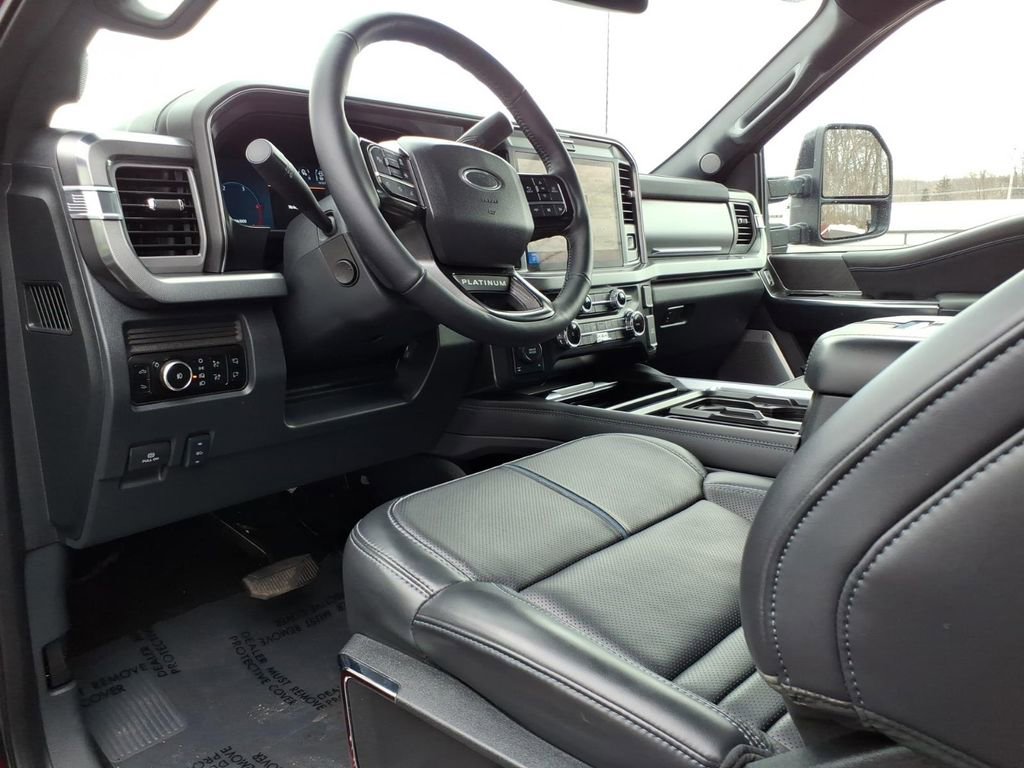 Certified 2025 Ford F350 Platinum AWD/4WD image 12