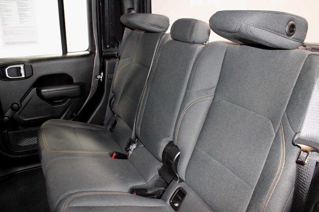 Used 2024 Jeep Gladiator Sport image 22