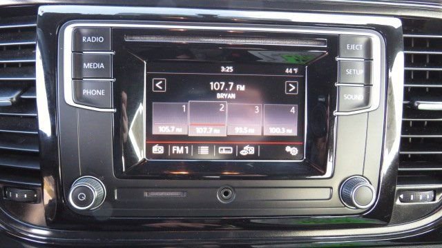 Used 2019 Volkswagen Beetle 2.0T S image 13