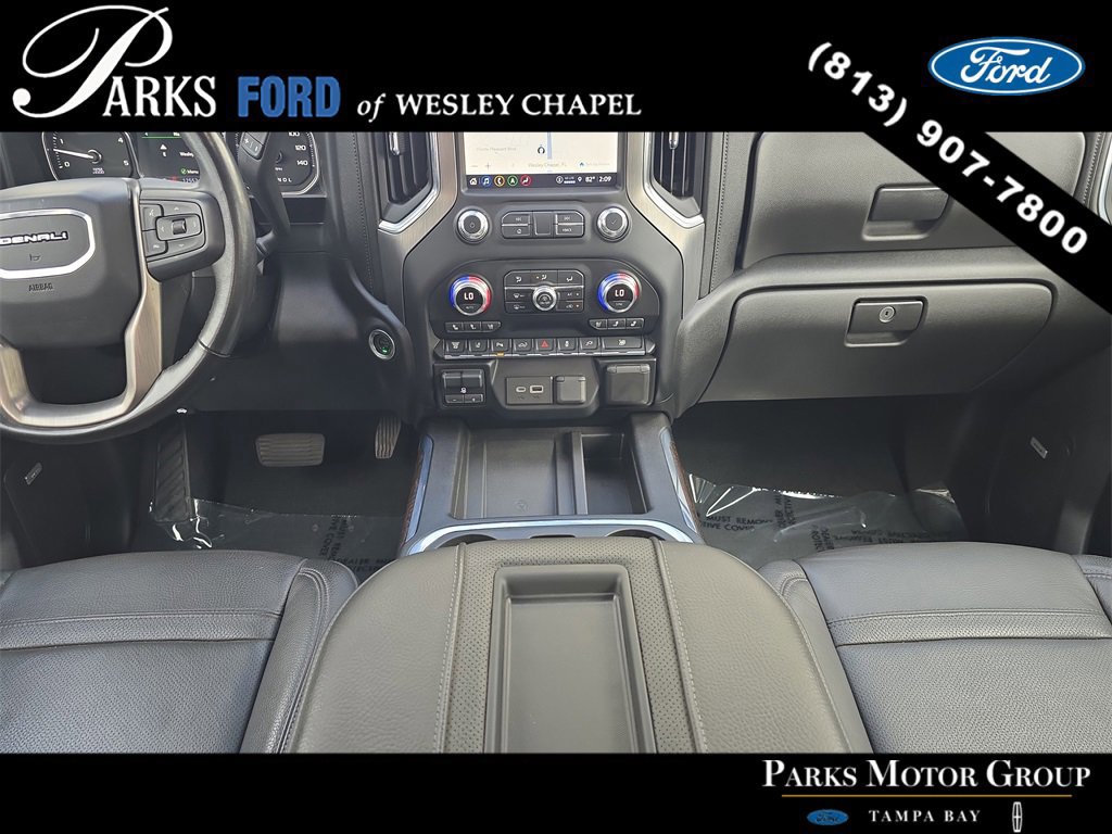 Used 2021 GMC Sierra 3500 Denali w/ Denali Ultimate Package image 12