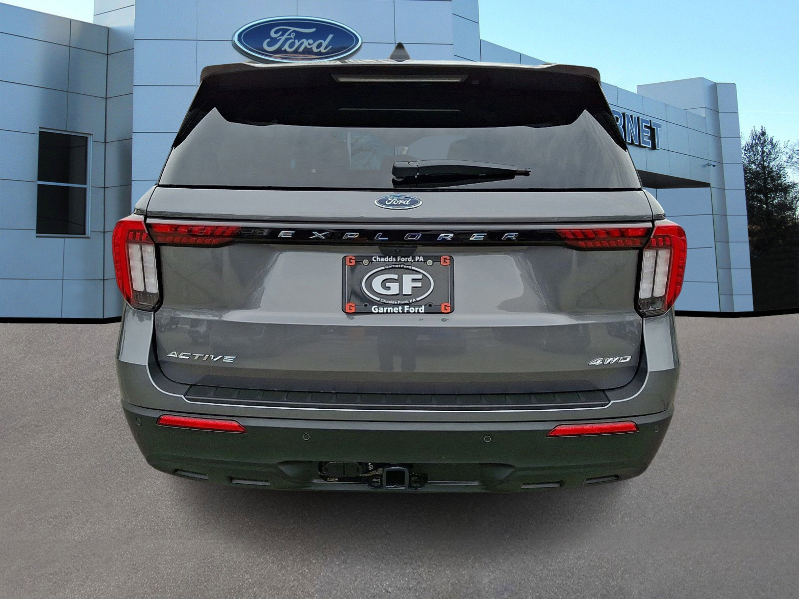 Certified 2025 Ford Explorer Active image 3