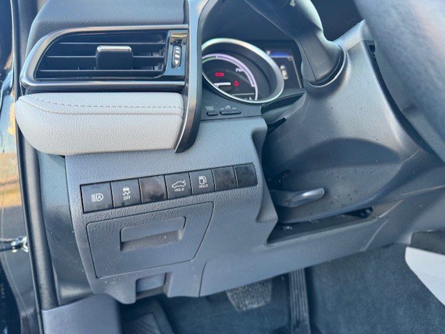 Used 2022 Toyota Camry LE FWD image 12