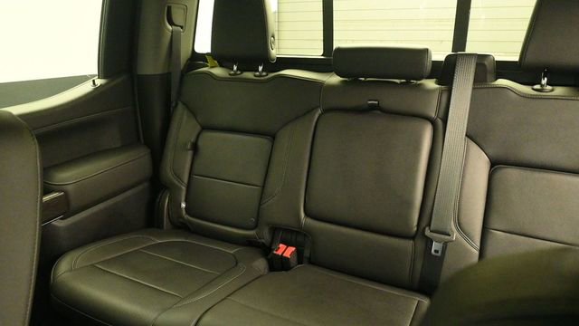 Used 2021 Chevrolet Silverado 1500 LTZ w/ Technology Package AWD/4WD image 22
