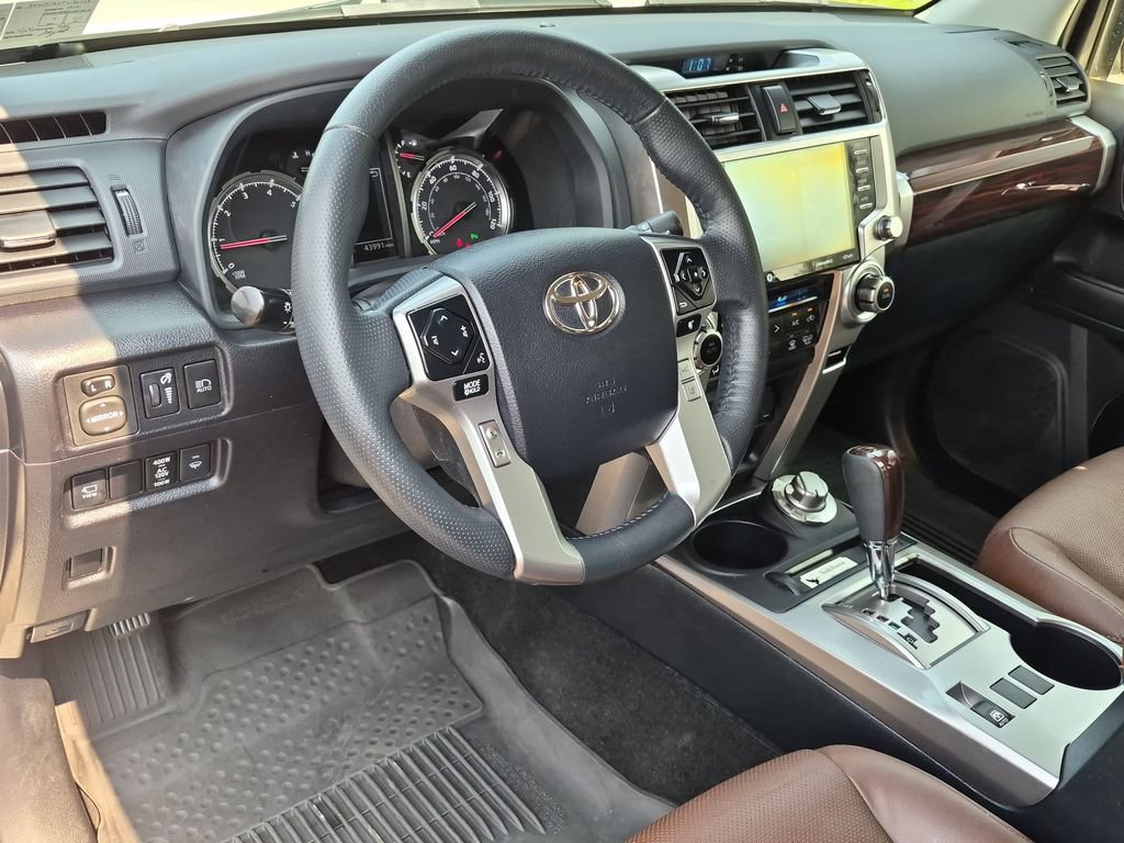 Used 2023 Toyota 4Runner Limited AWD/4WD image 19