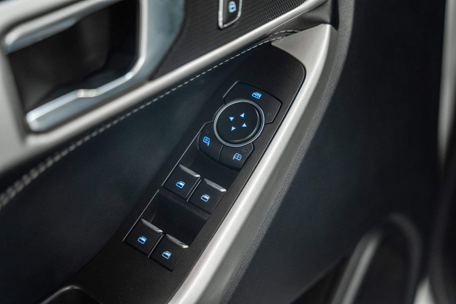 Certified 2022 Ford Explorer XLT image 45