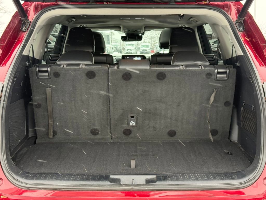 Used 2021 Toyota Highlander Limited image 7