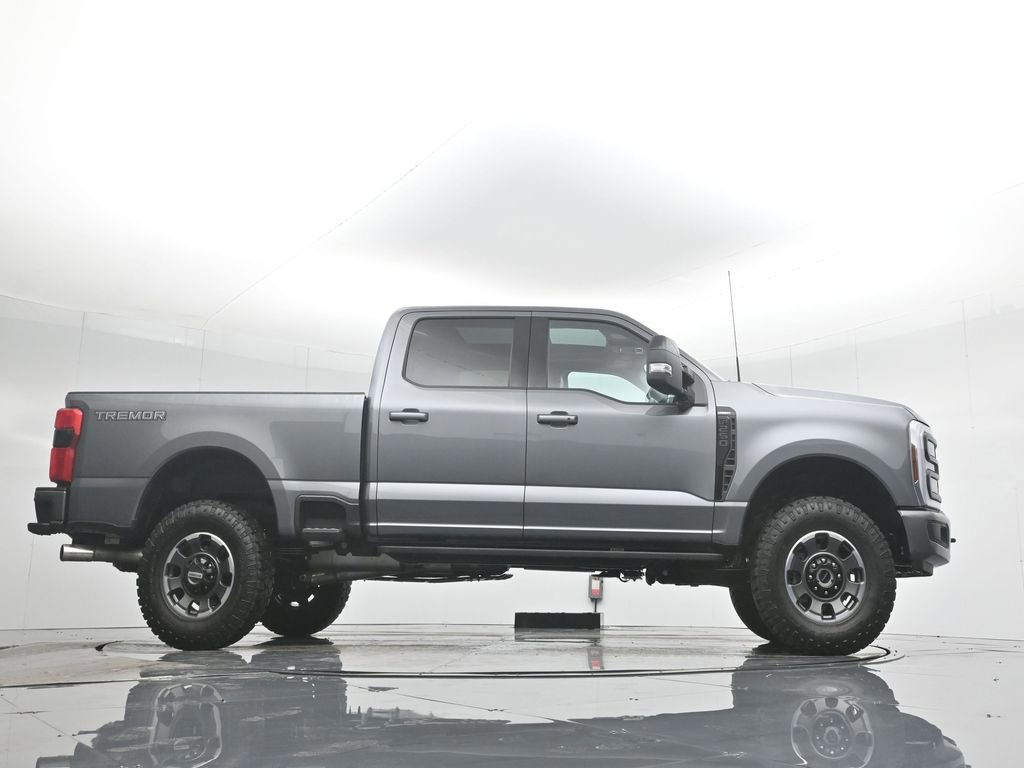 Certified 2024 Ford F250 Lariat w/ Tremor Off-Road Package image 10