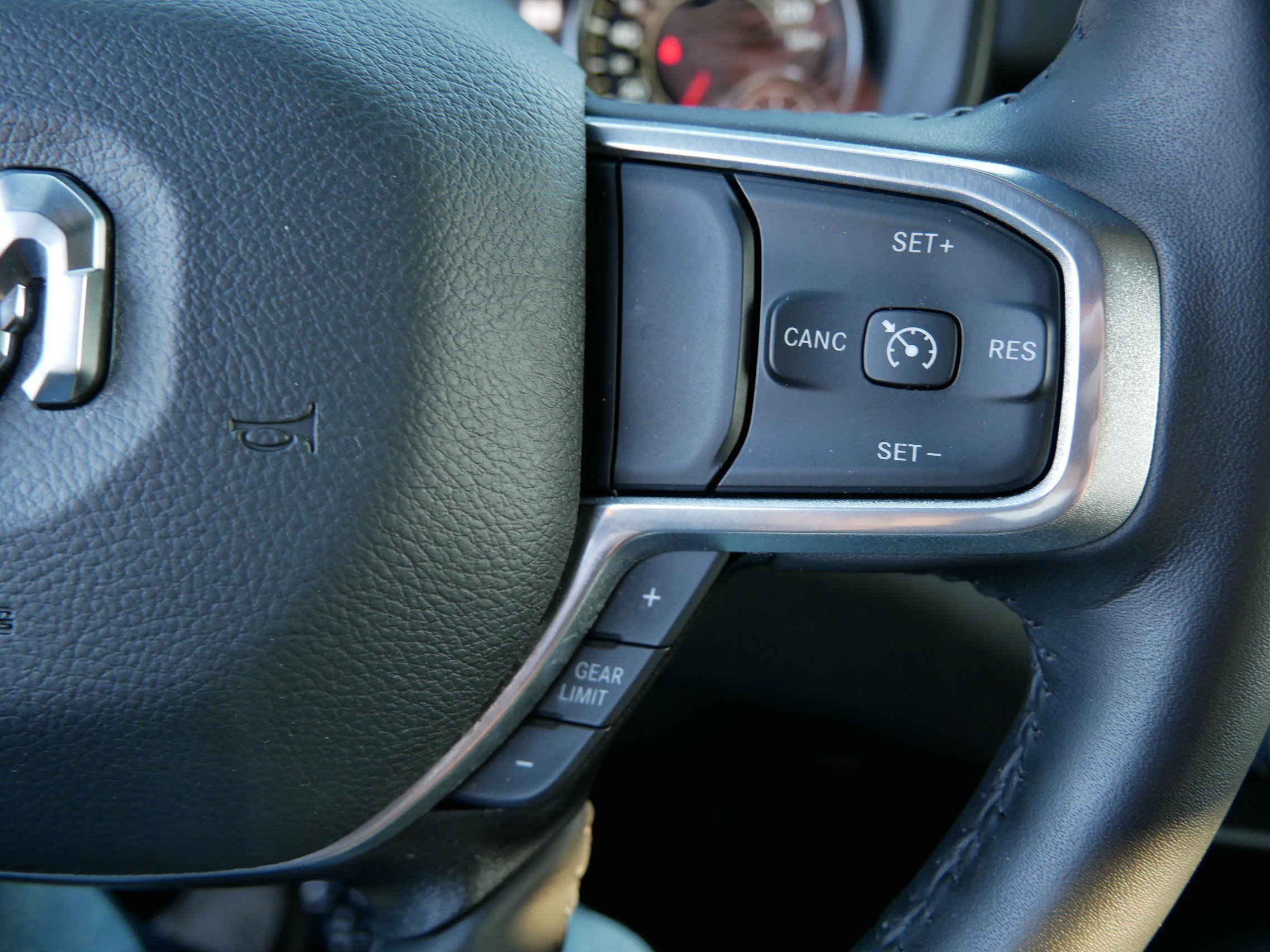 Used 2023 RAM 1500 Laramie image 28