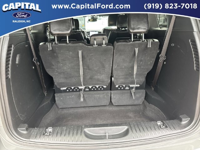Used 2025 Chrysler Pacifica Select FWD image 16