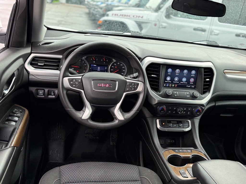 Used 2022 GMC Acadia SLE w/ Driver Convenience Package FWD image 5