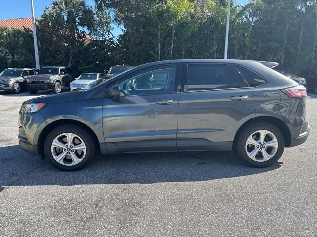 Certified 2019 Ford Edge SE image 2