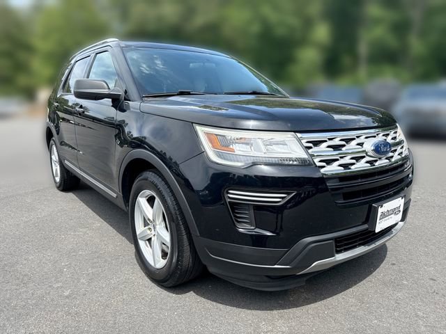 Certified 2018 Ford Explorer XLT FWD image 2