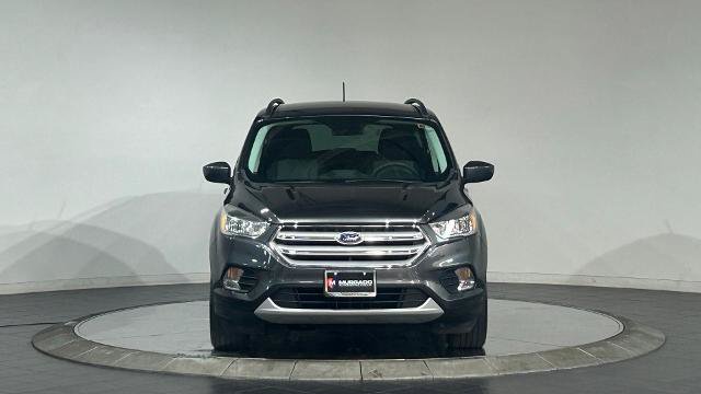 Certified 2018 Ford Escape SE w/ SE Sync 3 Package AWD/4WD image 3