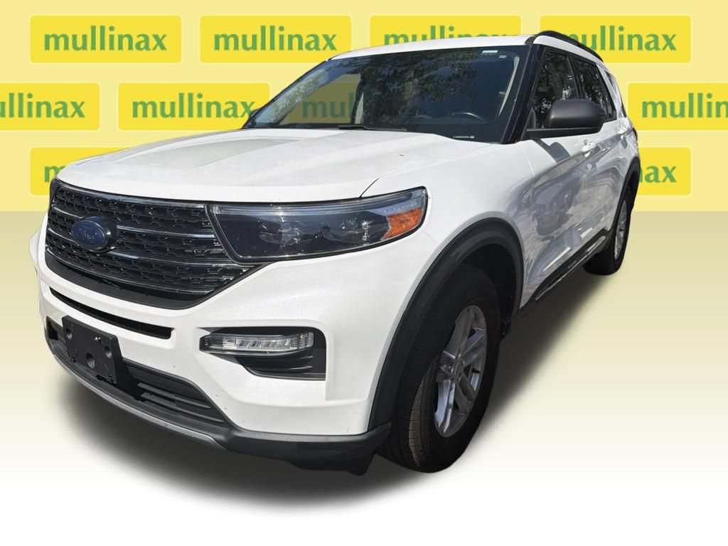 Certified 2020 Ford Explorer XLT w/ Equipment Group 202A AWD/4WD image 36