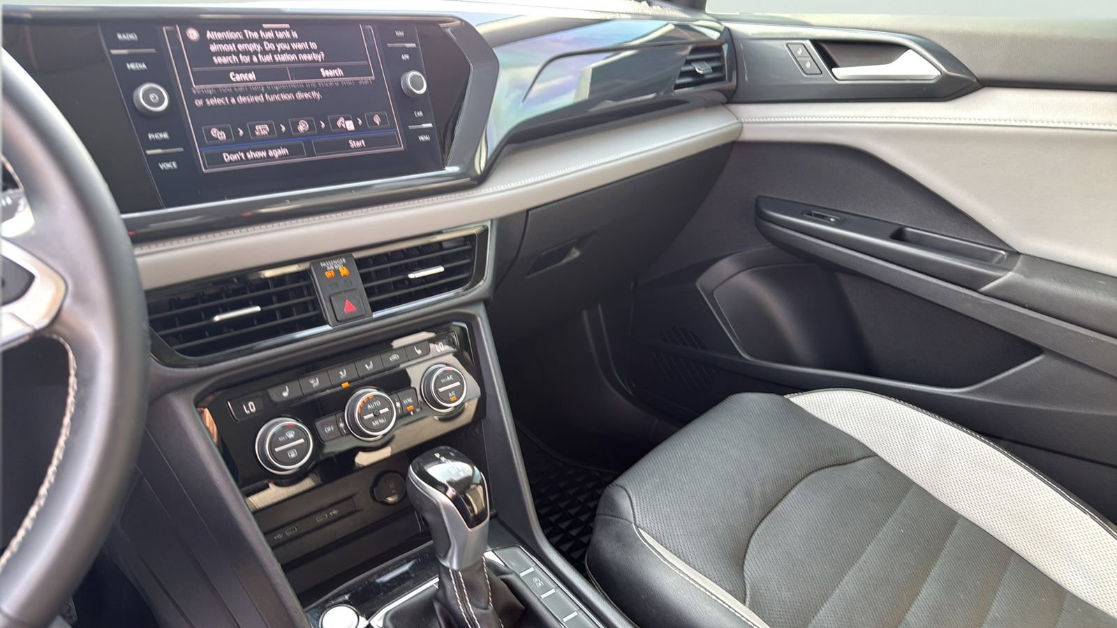 Used 2022 Volkswagen Taos SEL FWD image 19