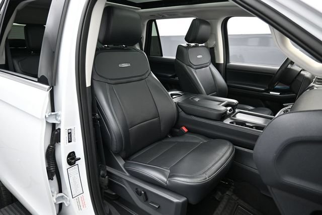 Certified 2025 Ford Expedition Platinum AWD/4WD image 31