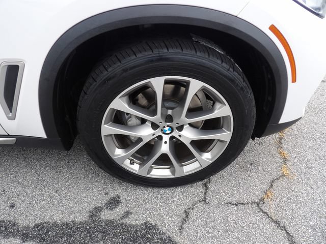 Used 2019 BMW X5 xDrive40i w/ Premium Package 2 AWD/4WD image 10