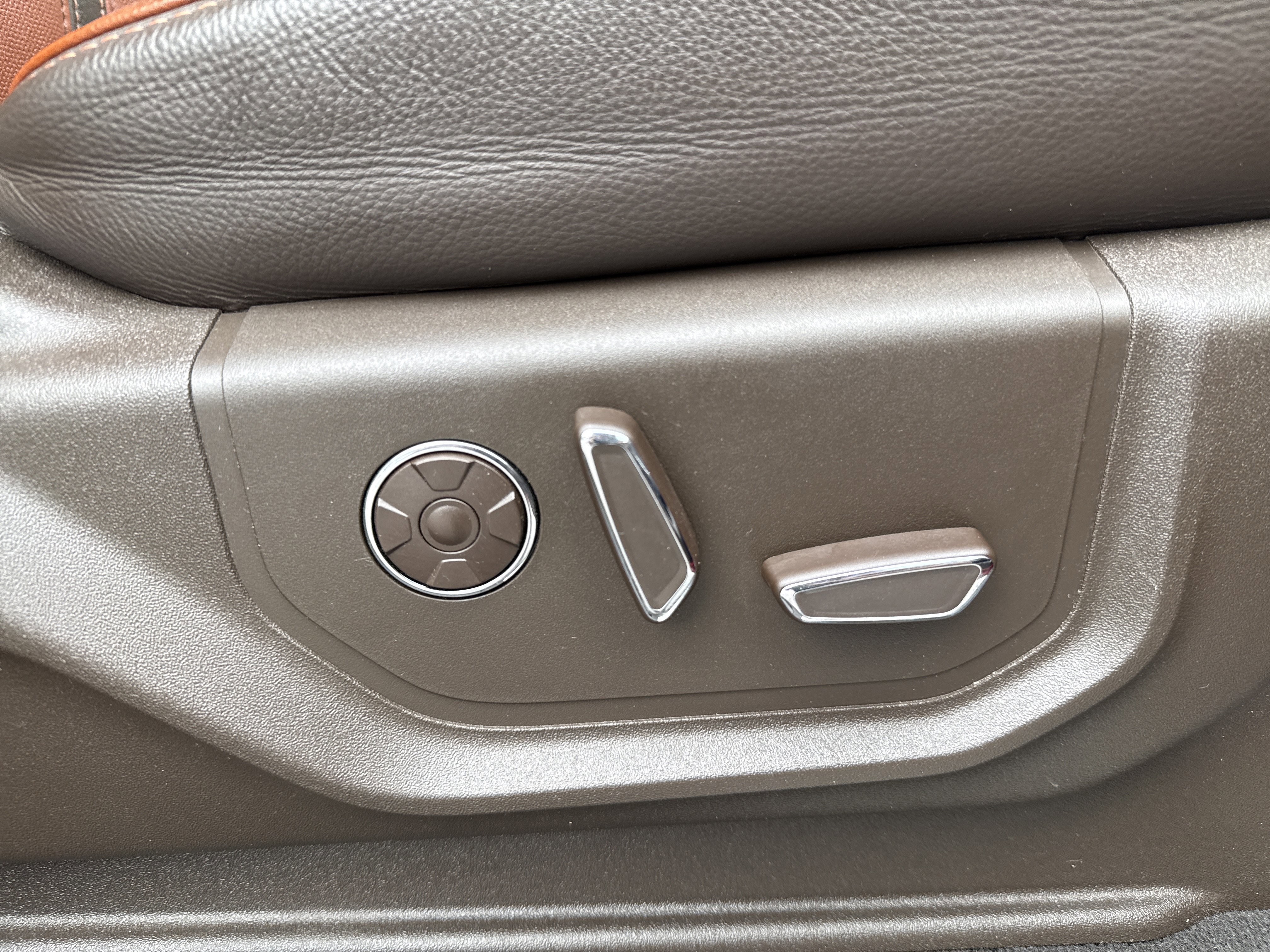 Certified 2022 Ford F350 King Ranch w/ King Ranch Ultimate Package image 31