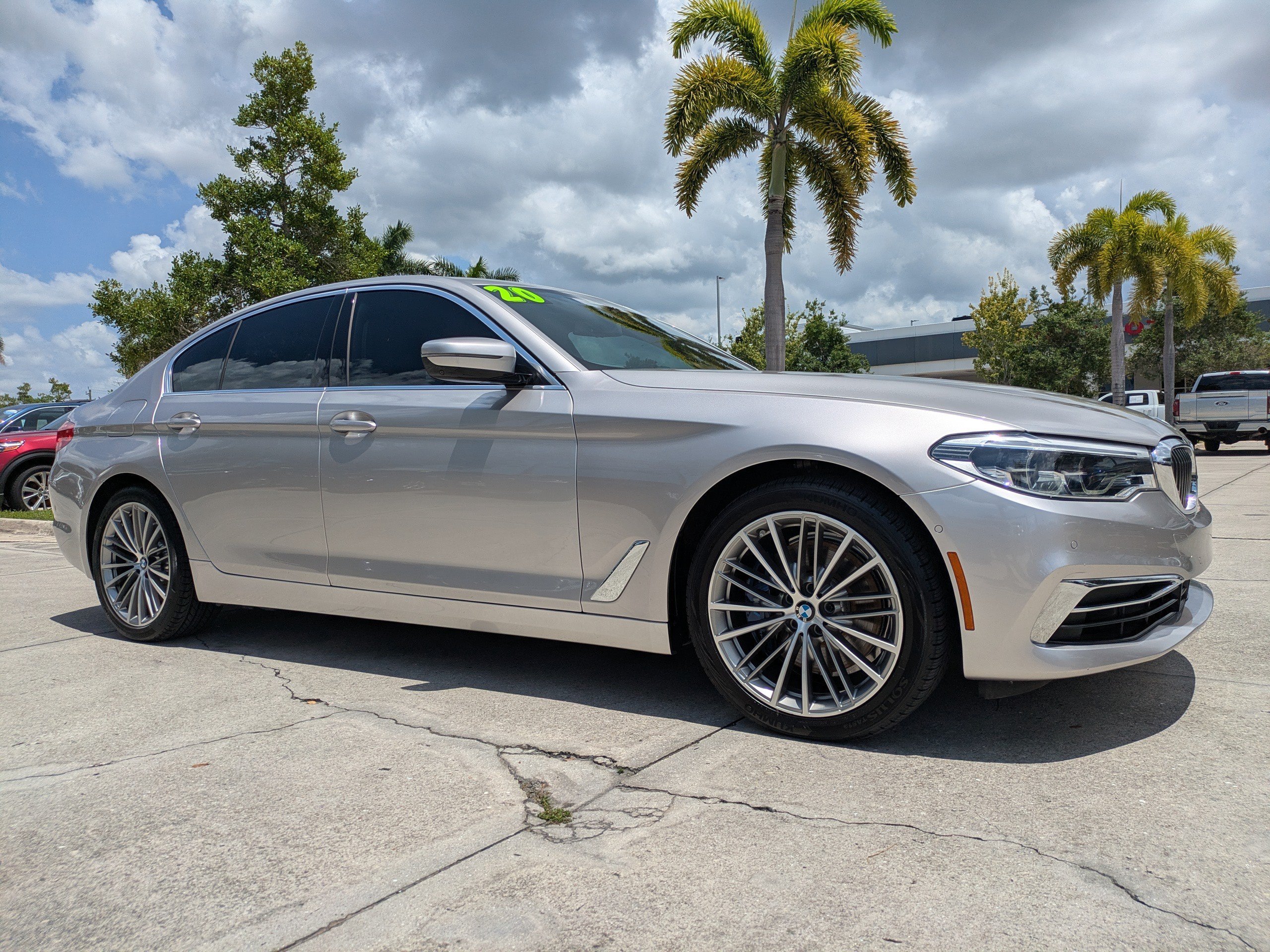 Used 2020 BMW 530e w/ Executive Package RWD image 2