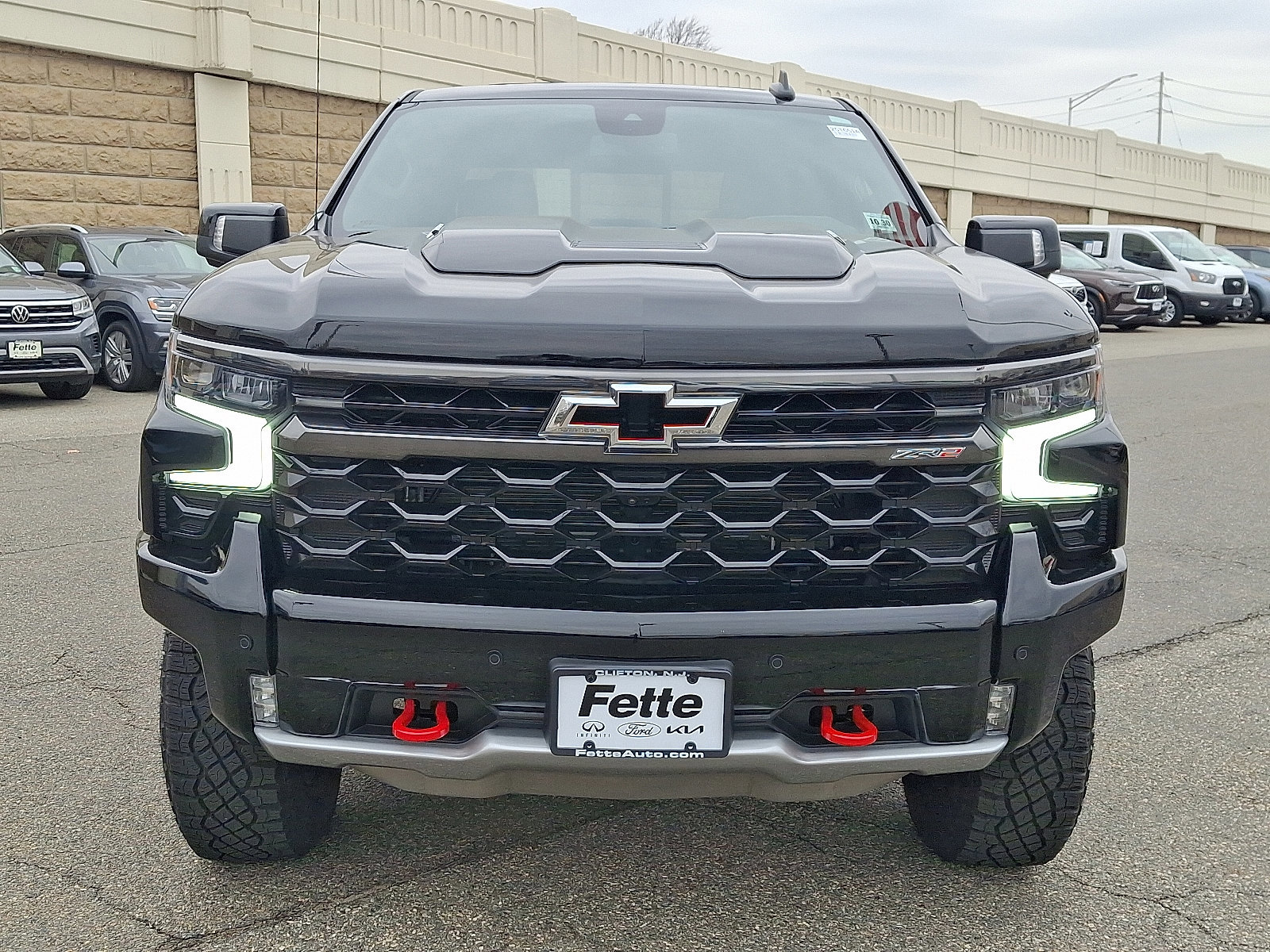 Used 2025 Chevrolet Silverado 1500 ZR2 image 7