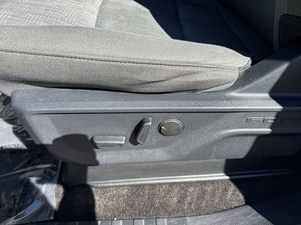 Certified 2022 Ford F150 XLT w/ Equipment Group 302A High image 12