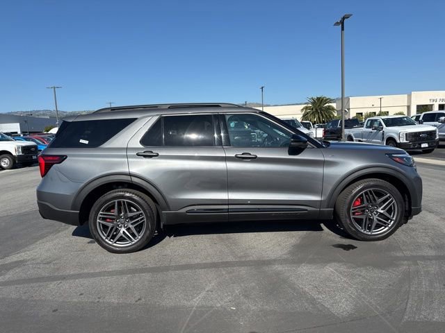 Certified 2025 Ford Explorer ST-Line w/ ST-Line Street Pack image 2