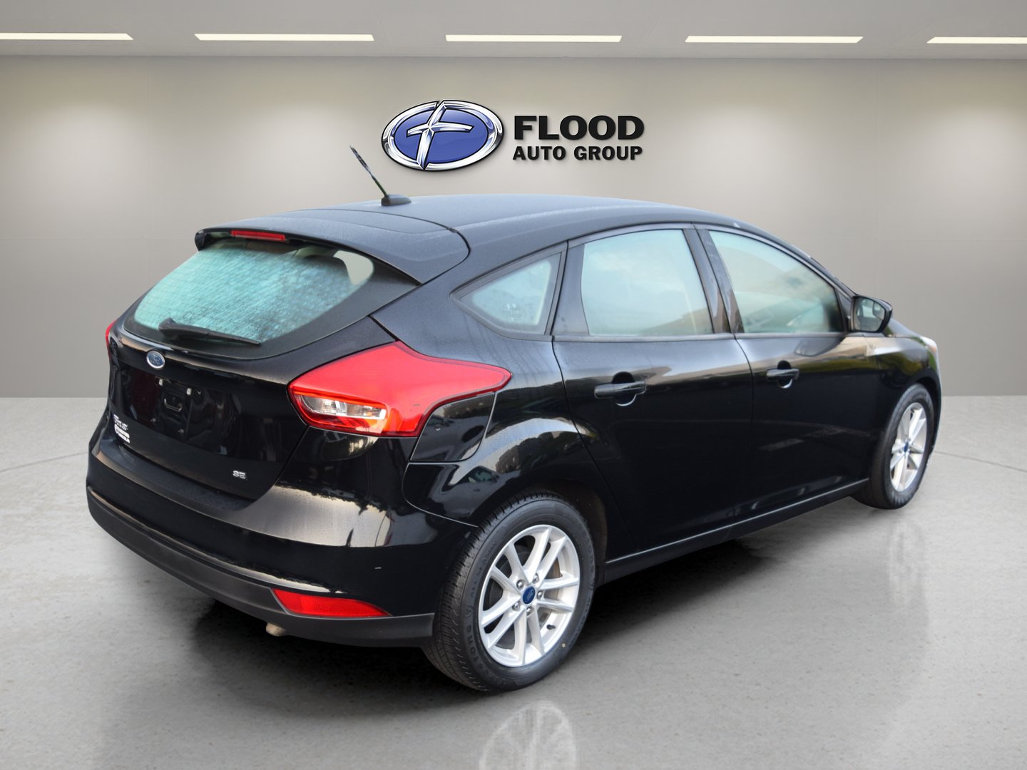 Certified 2018 Ford Focus SE FWD image 4