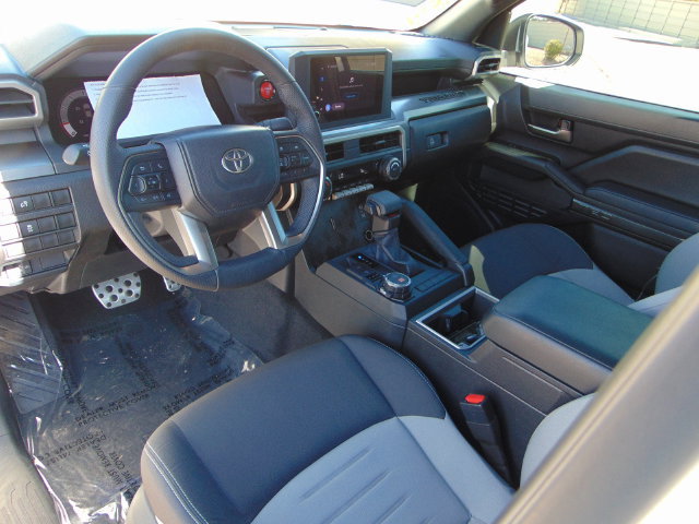 Used 2025 Toyota Tacoma TRD Sport AWD/4WD image 11
