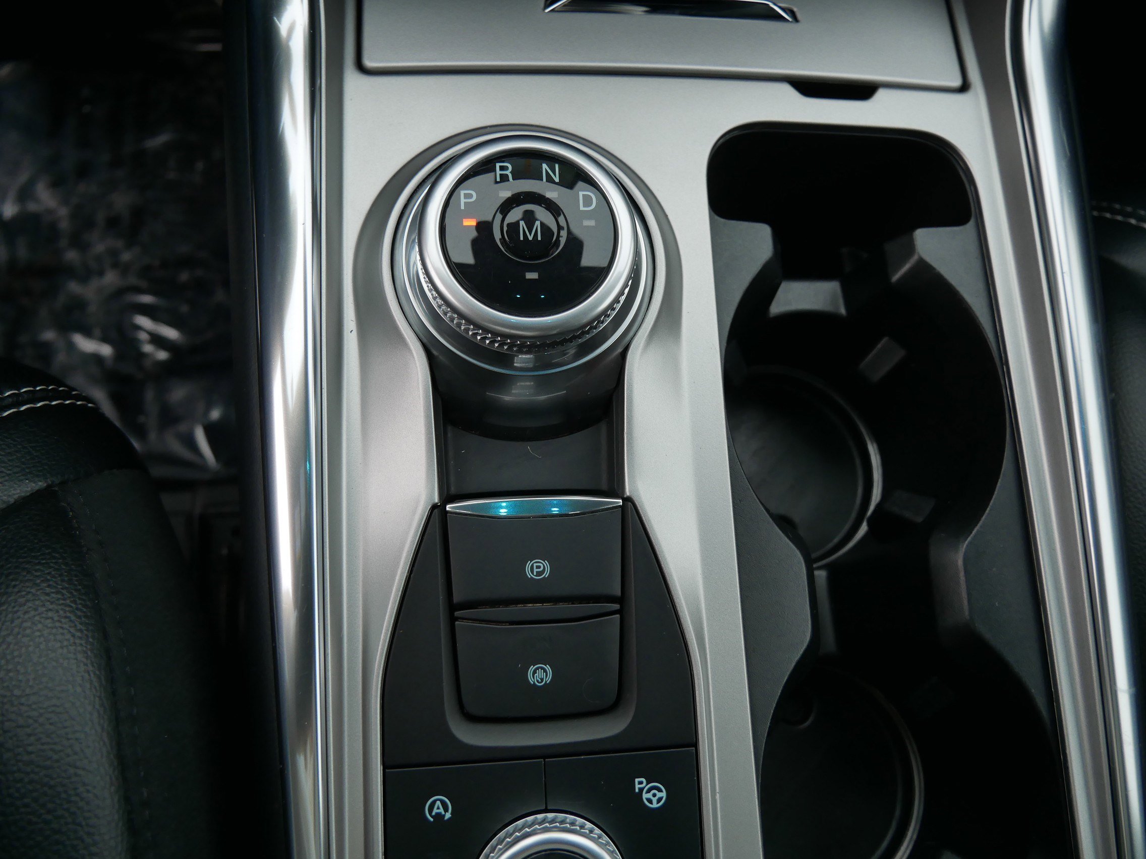 Certified 2020 Ford Explorer ST w/ ST Street Pack image 24